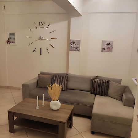 Apartamento Ομορφο Διαμερισμα Στο Κεντρο Της Πολης Με Παρκιν Tríkala Exterior foto