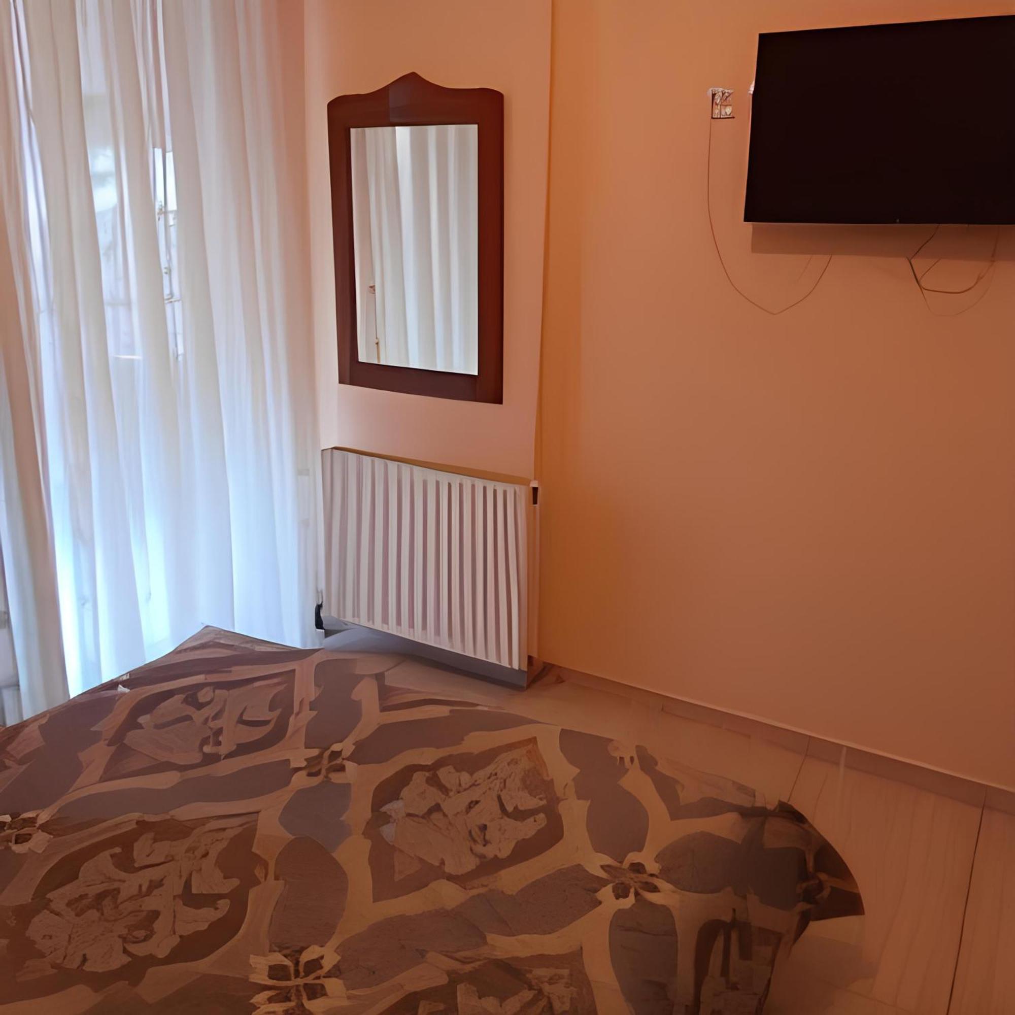 Apartamento Ομορφο Διαμερισμα Στο Κεντρο Της Πολης Με Παρκιν Tríkala Exterior foto